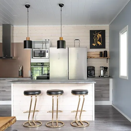 Luxury Leijonanluola *