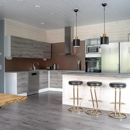 Luxury Leijonanluola